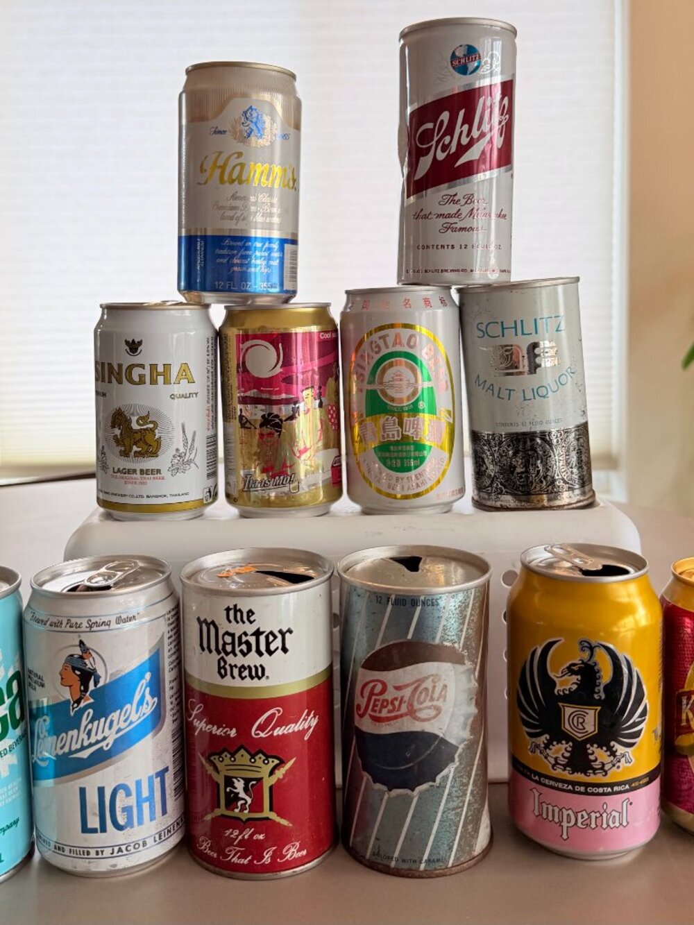 Vintage Beer & Soda Can Lot Schlitz Hamm’s Pepsi Tsingtao Bar Decor